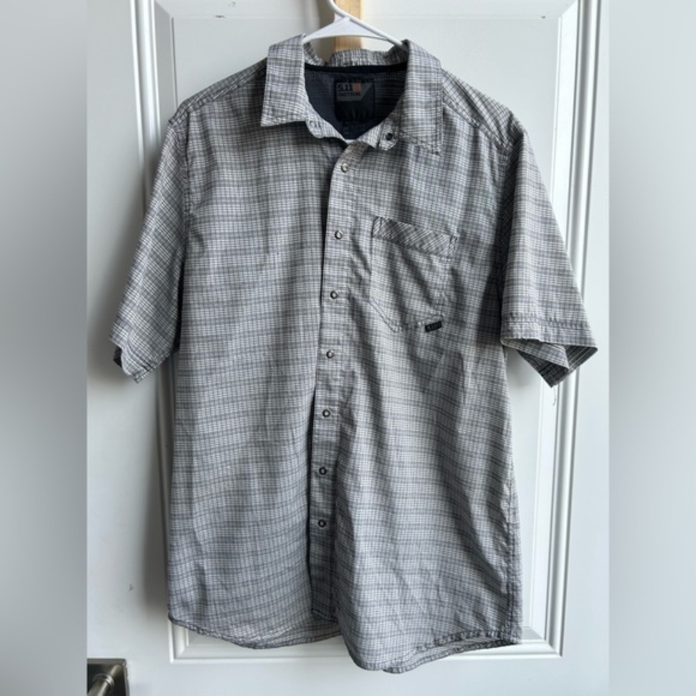5.11 Tactical | Gray Casual Button Down Shirt | Size Medium